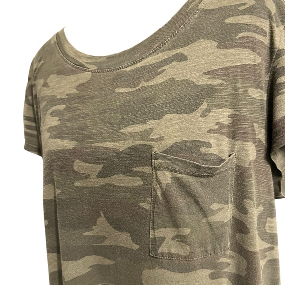 Women's Sanctuary Camo Short Sleeve Tee M Green Brown - Picture 4 of 6